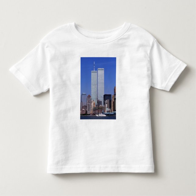 New York, USA. Twin towers of the famous World Toddler T-Shirt (Front)