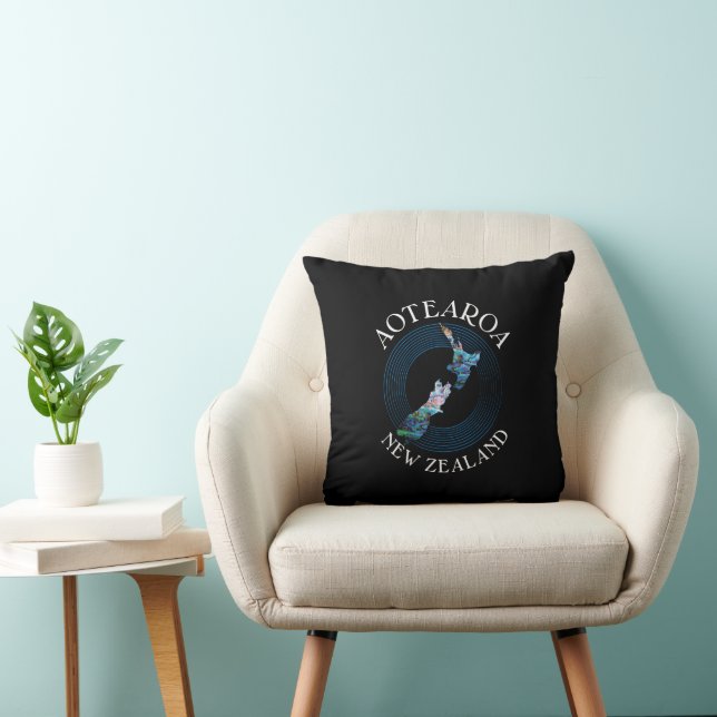 NEW ZEALAND MAP PAUA CUSHION (Chair)