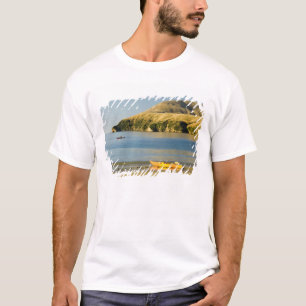 New Zealand, South Island, Marlborough Sounds. 2 T-Shirt