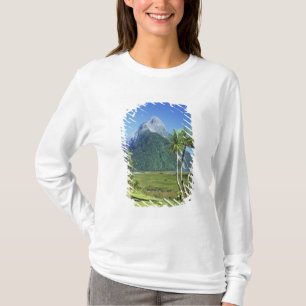 New Zealand, South Island, Mitre Peak, T-Shirt