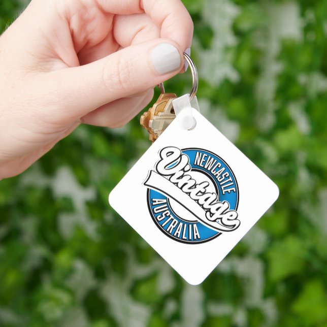 Newcastle australia vintage style logo key ring (Hand)