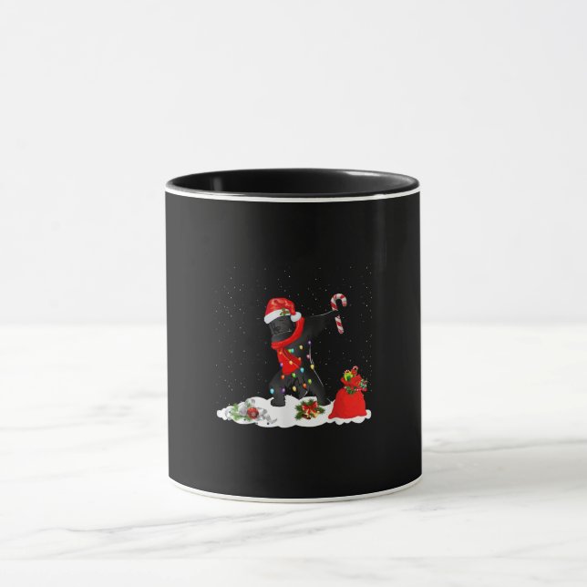 Newfoundland Dog Dabbing Funny Christmas Mug (Center)