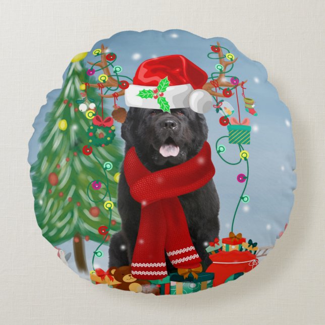 Newfoundland dog with Christmas gifts   Round Cushion (Front)