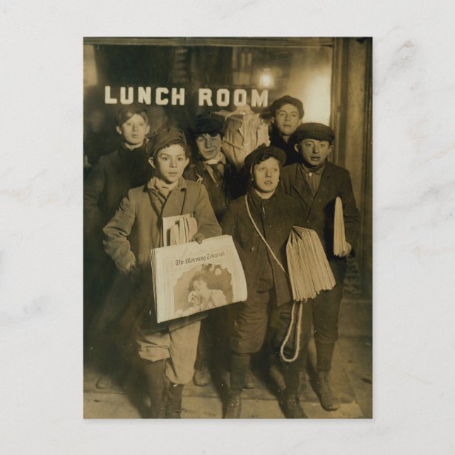 NEWSBOYS in New York Turn of Century Postcard (Front)