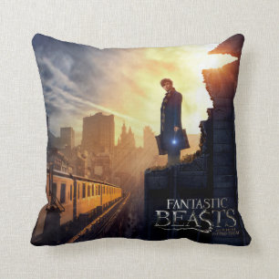 NEWT SCAMANDER™ in Destroyed Building Cushion