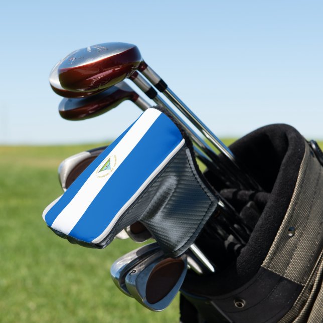 Nicaragua flag golf head cover (In Situ)
