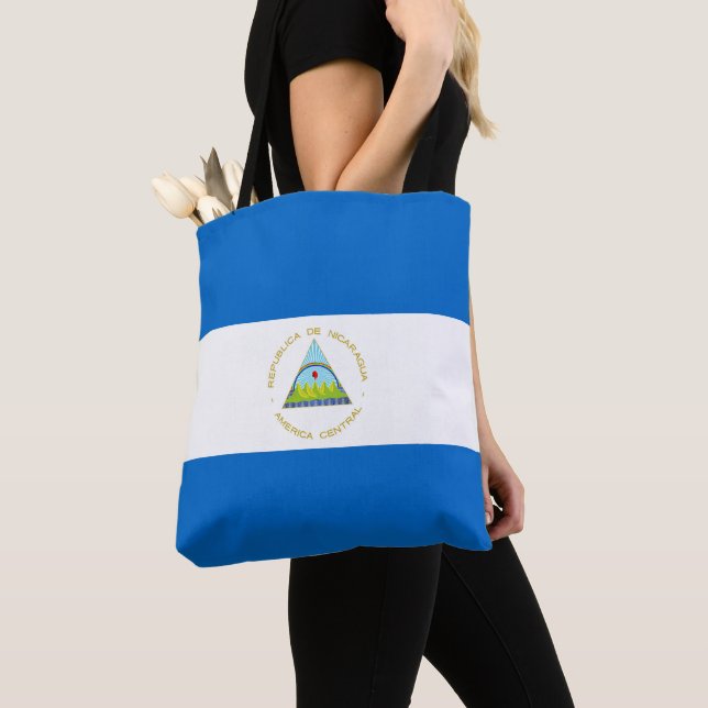Nicaragua flag tote bag (Close Up)