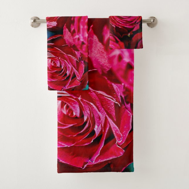 Nice Bunch Of Red Roses Bath Towel Set (Insitu)
