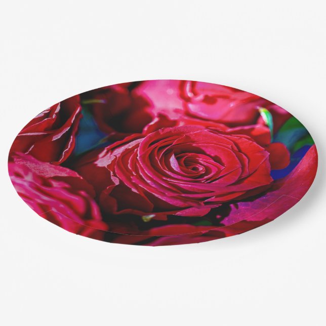 Nice Bunch Of Red Roses Paper Plate (Angled)