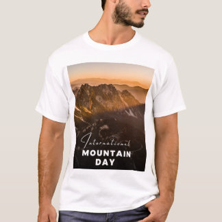 Nice Mountain day T-Shirt