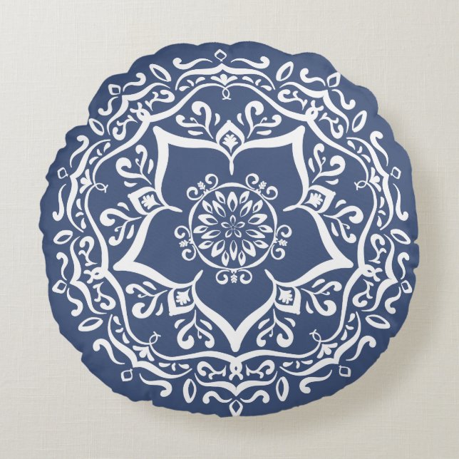 Night Mandala Round Cushion (Front)