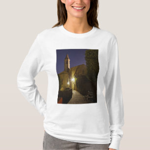 Night view of church at dusk, Pienza, Italy T-Shirt