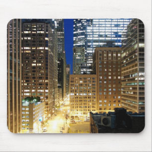 Night view of cityscape of Chicago Mouse Pad