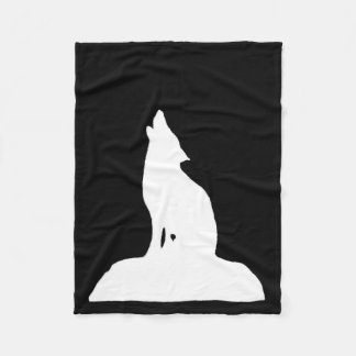 NIGHT WOLF FLEECE BLANKET