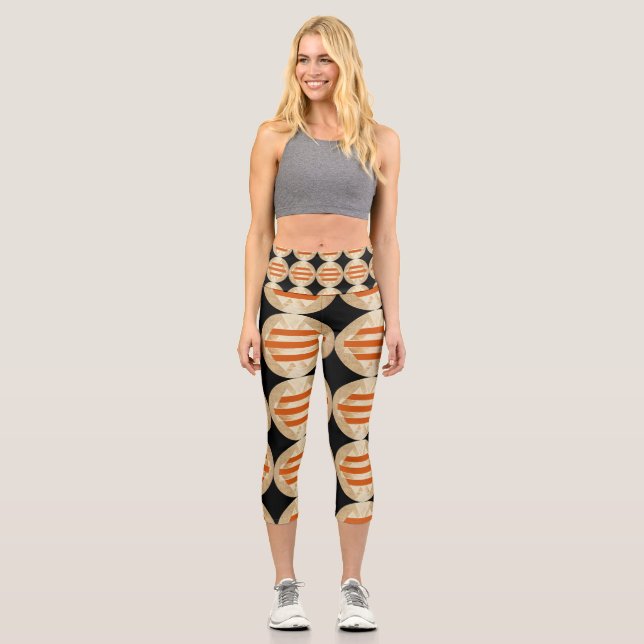 Nikias Logo Capri Leggings (Front)