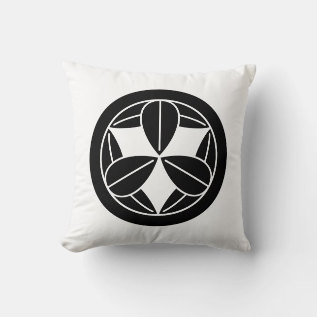 Nine bamboo leaves in circle cushion (Front)