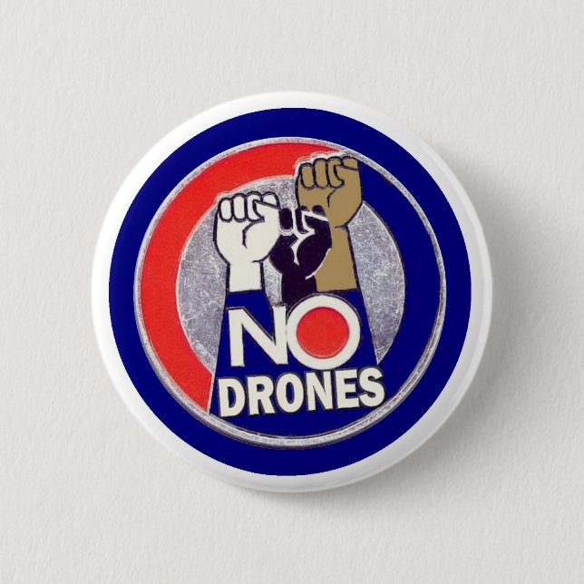 NO DRONES 6 CM ROUND BADGE (Front)