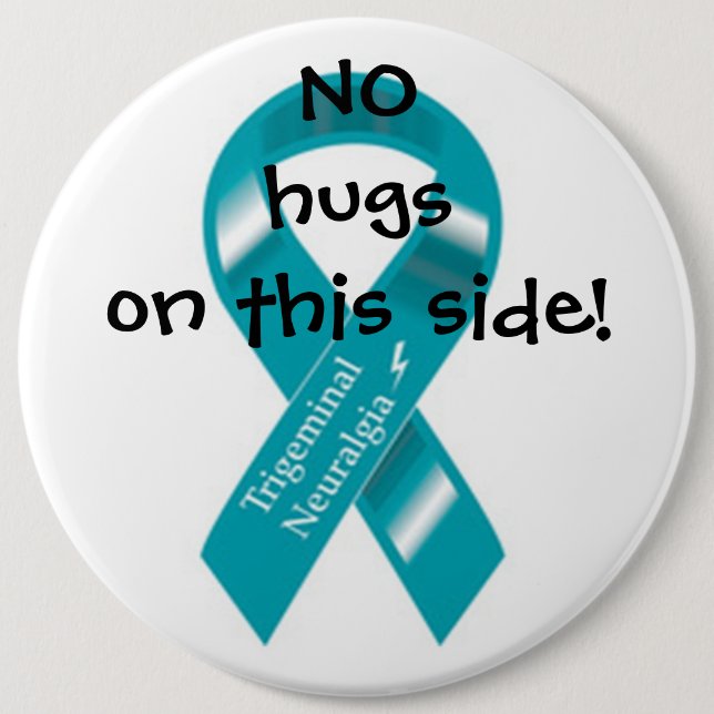 No hugs on this side button. 6 cm round badge (Front)
