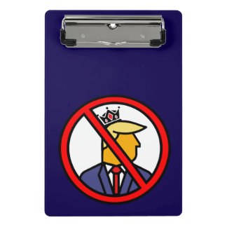 NO KINGS MINI CLIPBOARD