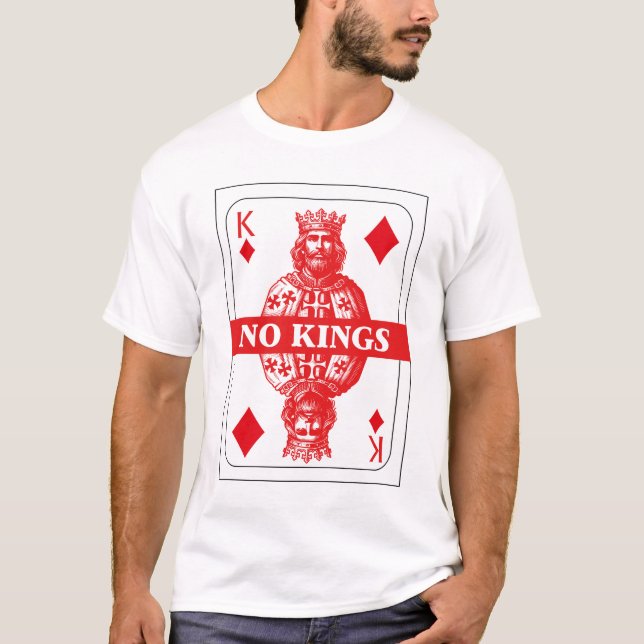 No Kings Playing Card Shirt – Red Diamond King Gra (Front)