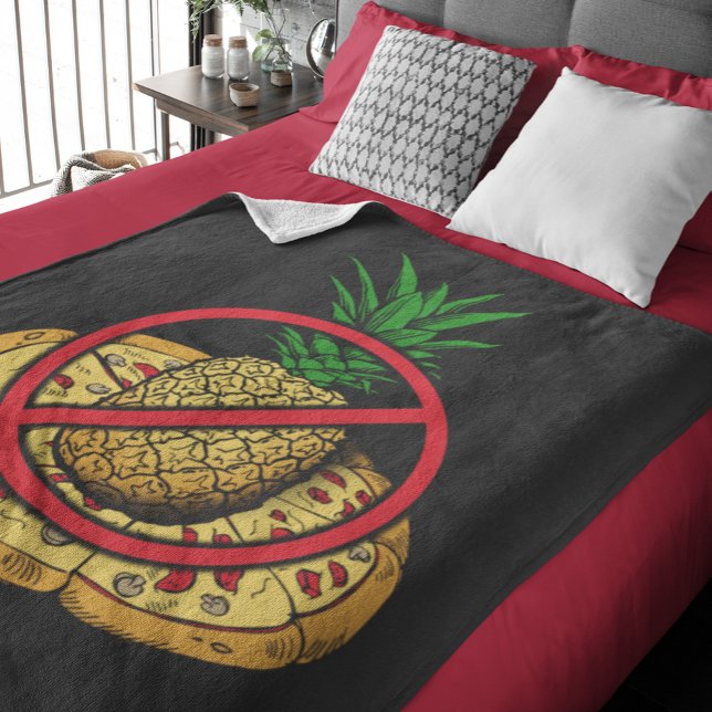 No Pineapple on my Pizza Fleece Blanket (No Pineapple Pizza Fun Black Fleece Blanket)