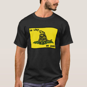 No Step On Snek Gadsden Flag Meme T-Shirt