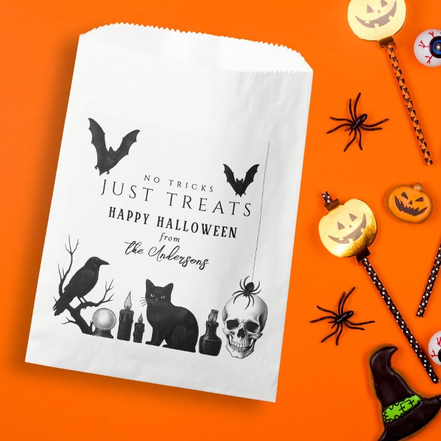 No Tricks Just Treats Gothic Happy Halloween Favour Bag (Creator Uploaded)