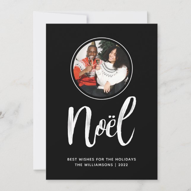 Noel Trendy Modern Minimalist Circle Photo 2022 Holiday Card (Front)
