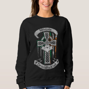Noone surname family Irish Americans flag Ireland Sweatshirt