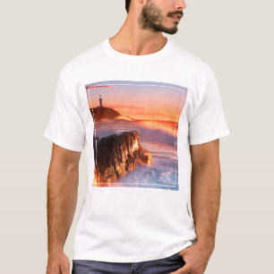 Norah Head Lighthouse   Soldiers Beach, Australia T-Shirt