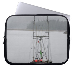North America, Canada, Queen Charlotte Islands, Laptop Sleeve