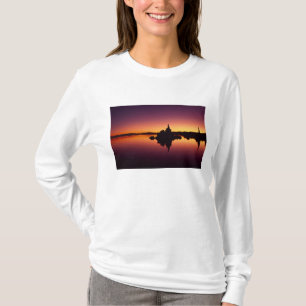 North America, U.S.A., California, Mono Lake, T-Shirt