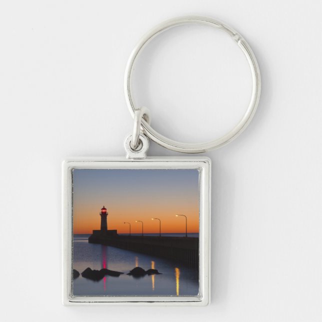 North pier Lighthouse in Duluth, Minnesota, Key Ring (Front)