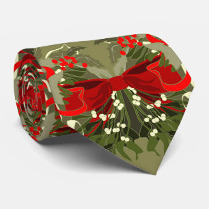 Nostalgic Mistletoe and Holly Christmas Tie