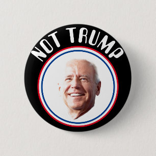 NOT TRUMP 6 CM ROUND BADGE