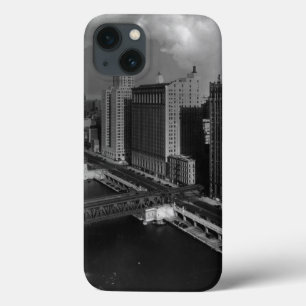 November 1939: The city of Chicago iPhone 13 Case