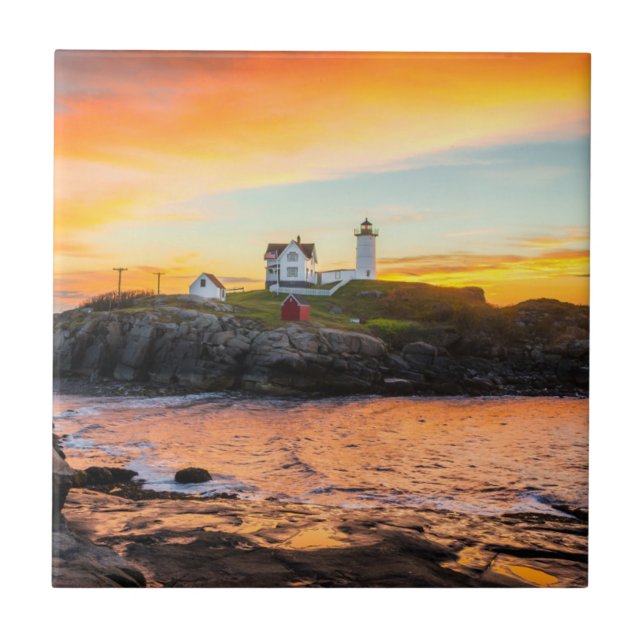 Nubble Light Ceramic Tile (Front)