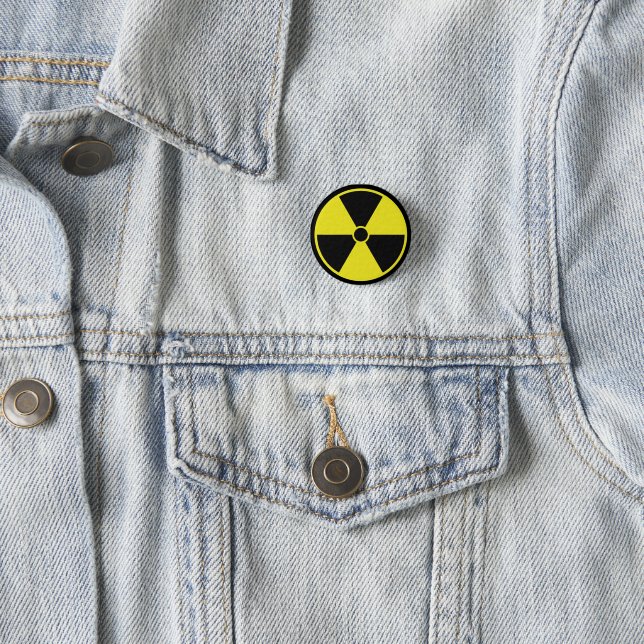 Nuclear radiation symbol 3 cm round badge (In Situ)