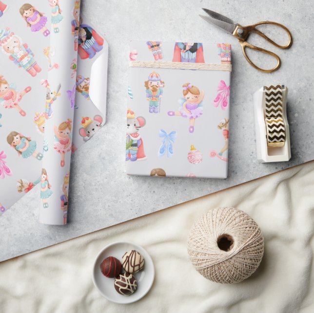 Nutcracker Pattern Christmas Wrapping Paper (Crafts)