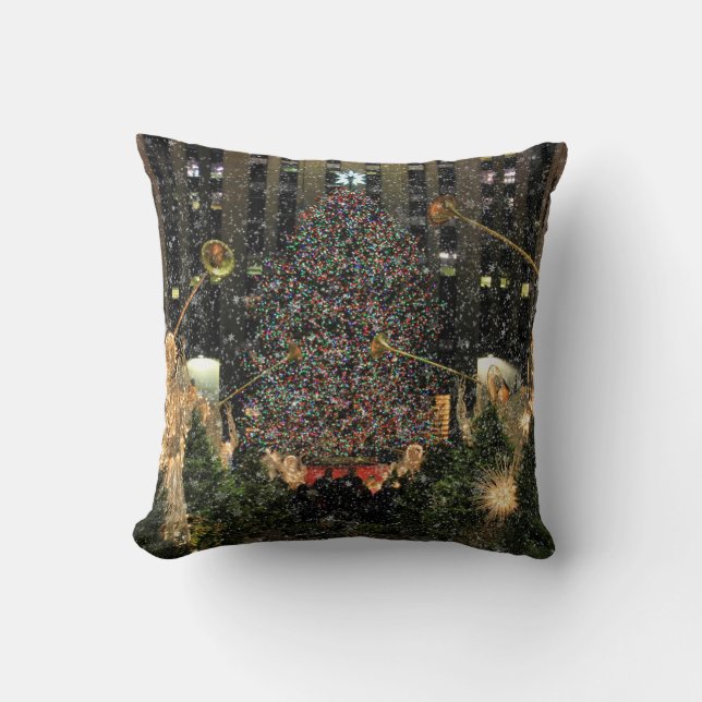 NYC Rockefeller Centre Xmas Tree Falling Snow Cushion (Front)