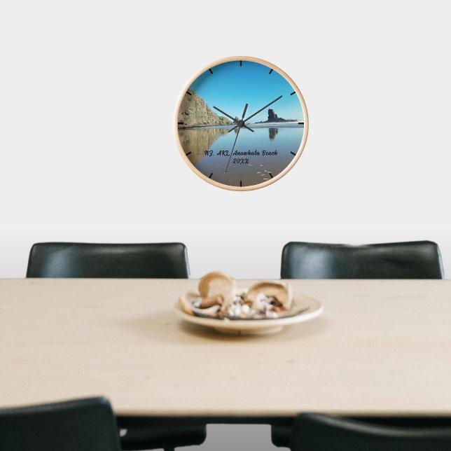 NZ AKL Anawhata Beach Hiking Memory Clock (NZ AKL Anawhata Beach Hiking Memory Clock)