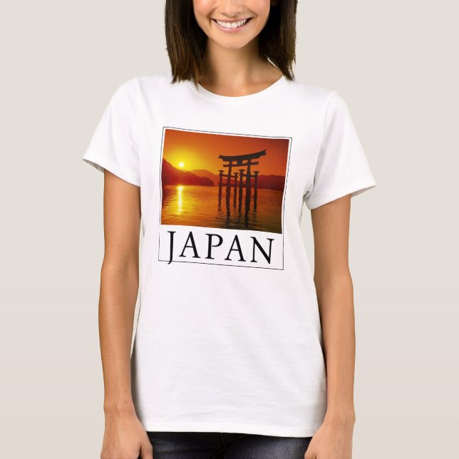 O-Torii Gate, Itsukushima Shrine | Miyajima, Japan T-Shirt (Front)