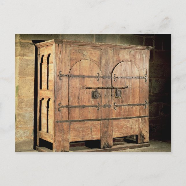 Oak chest of drawers postcard (Front)