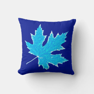 Oak leaf - ice blue and white cushion
