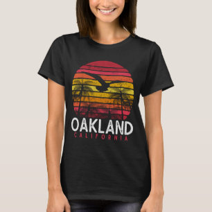 Oakland California CA Vintage Beach Retro 70s 80s T-Shirt