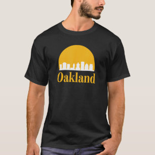 Oakland city skyline retro T-Shirt