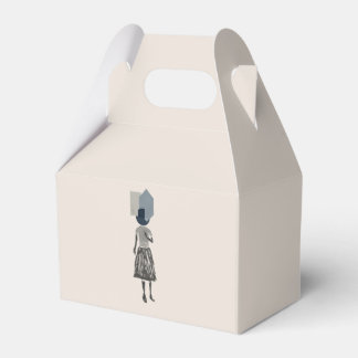 objet_14_une femme_1 favour box
