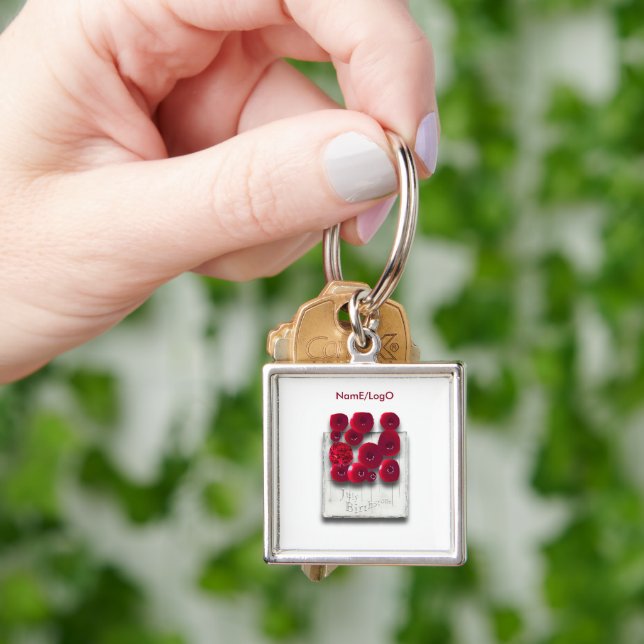 objet_4_variations on the ruby key ring (Hand)