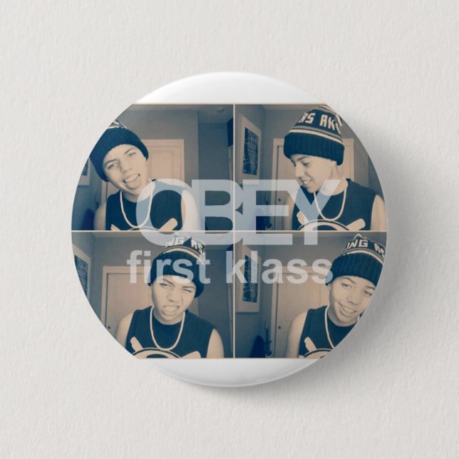 OBYLES: First Klass 6 Cm Round Badge (Front)