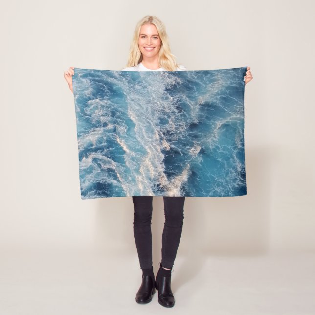 Ocean Blue Waves Fleece Blanket (In Situ)